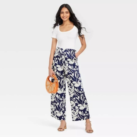 A New Day Womens Mid-Rise Pull On Satin Pants - Size Small - NWT - Picture 1 of 8